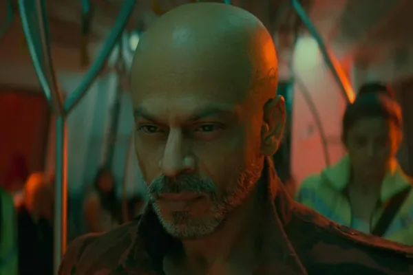 இயக்குநர் அட்லீ, விஜய் சேதுபதி மற்றும் படக் குழு உறுப்பினர்களுக்கு ஷாருக்கான் ட்விட்டர் மூலம் நன்றி.
